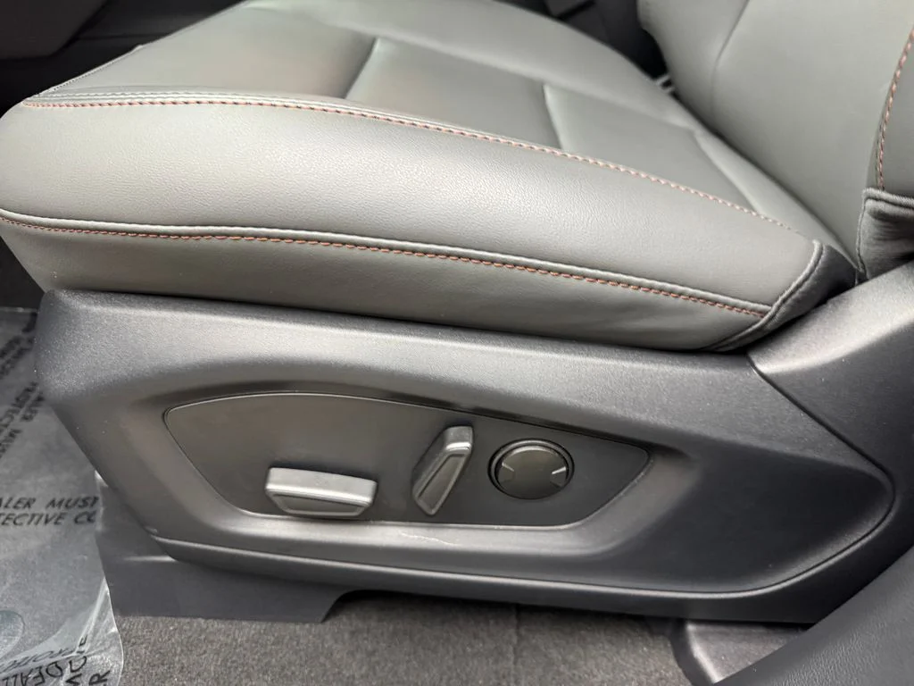 2026 Ford Explorer Active - Photo 10