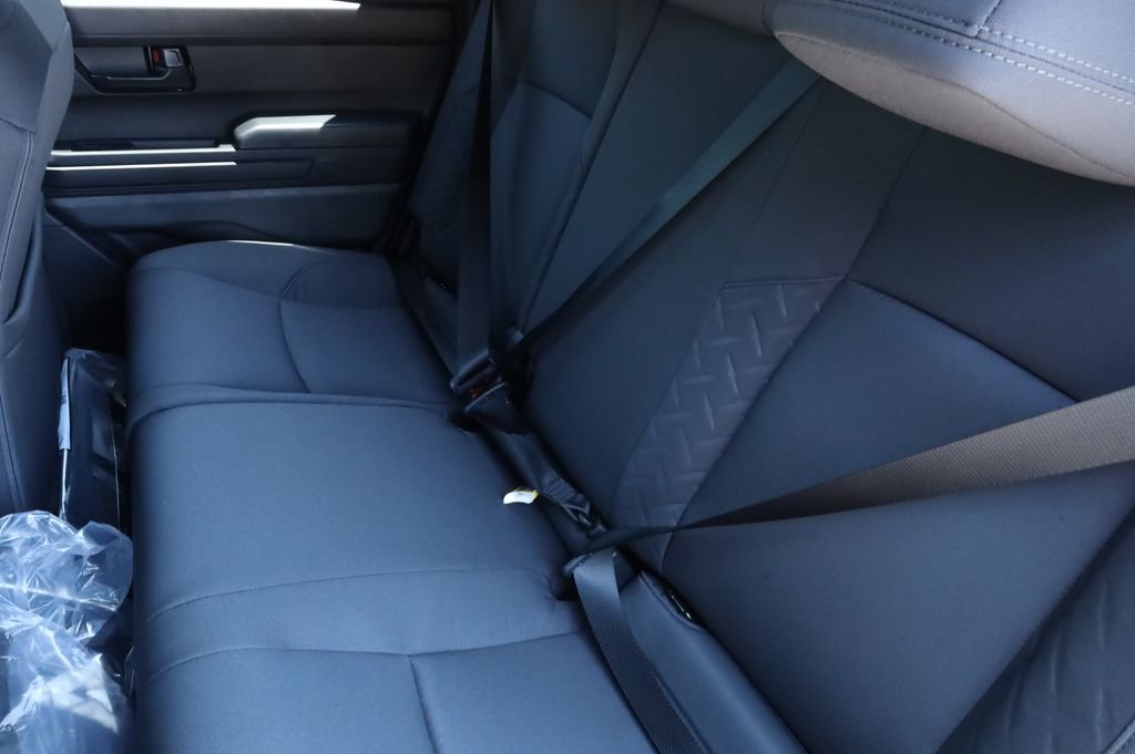 2025 Toyota Tacoma SR5 - Photo 38