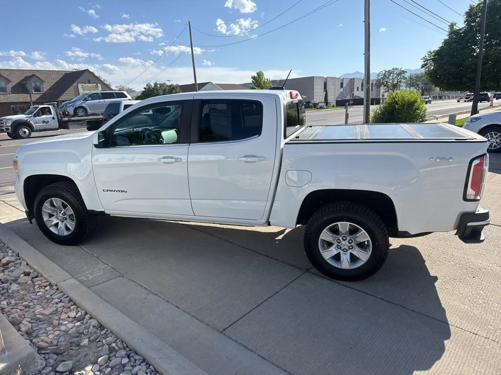 Used 2017 White GMC SLE1 image 4