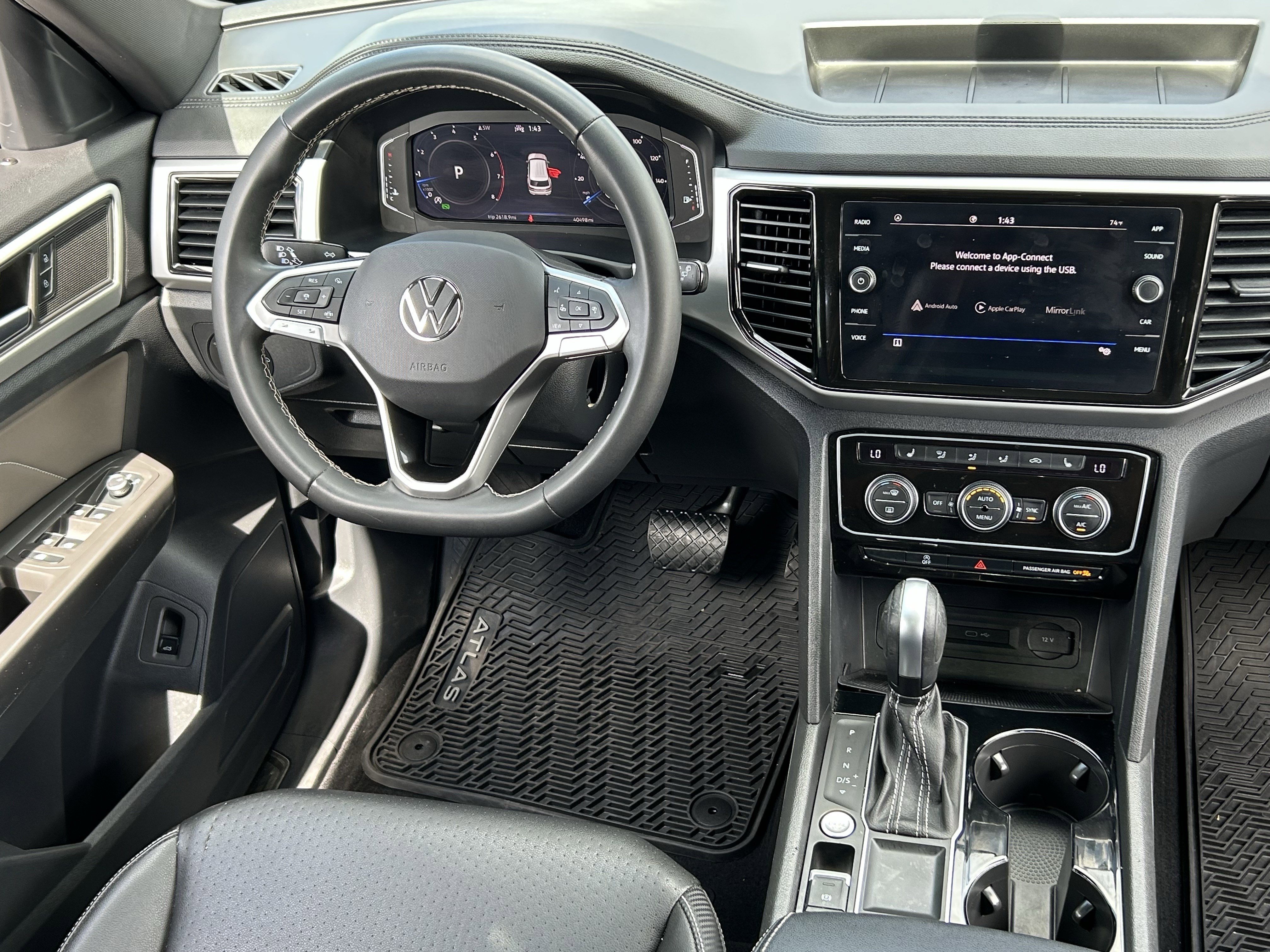 Used 2023 Blue Metallic Volkswagen 3.6L V6 SE w/Technology image 12