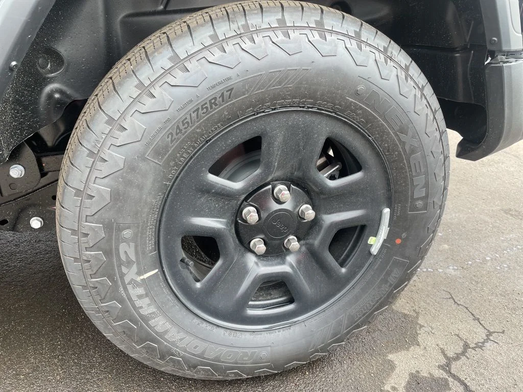 New 2026 Black Clear-Coat Exterior Paint Jeep Sport image 8