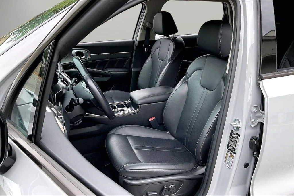 Used 2023 Gray Kia SX image 24