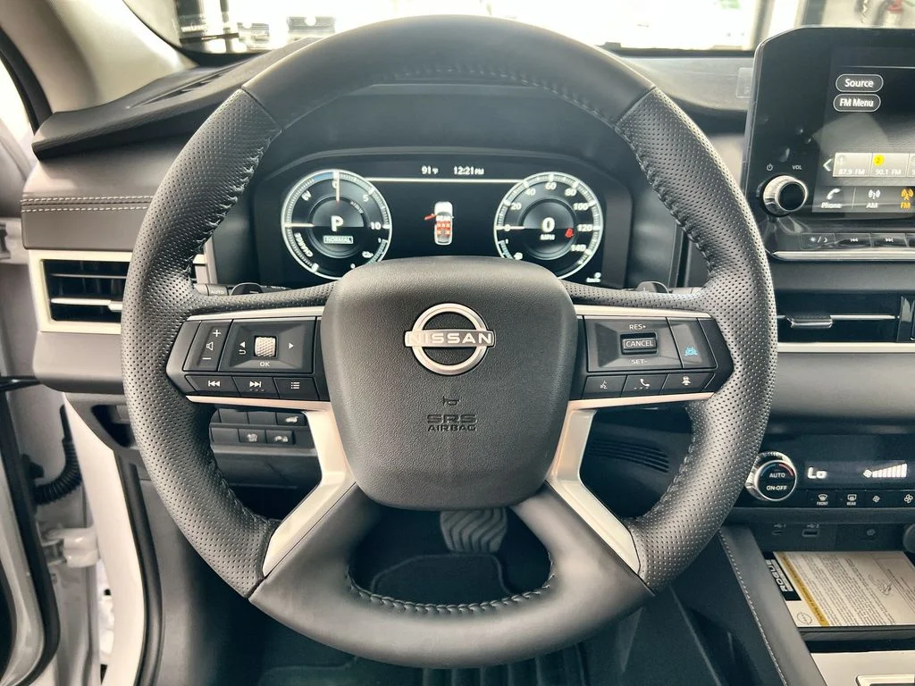 New 2026 White Nissan SL image 11
