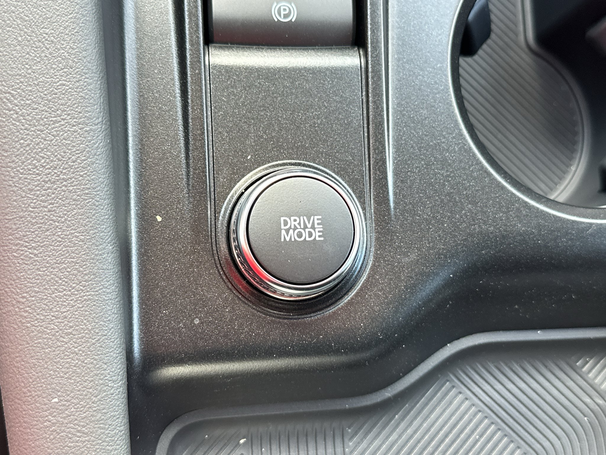New 2027 Avalanche Gray Ford Active image 26