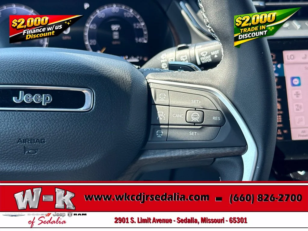 New 2027 Gray Jeep Altitude image 43