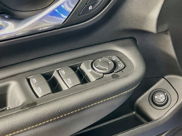 2024 GMC Terrain AT4 - Photo 9