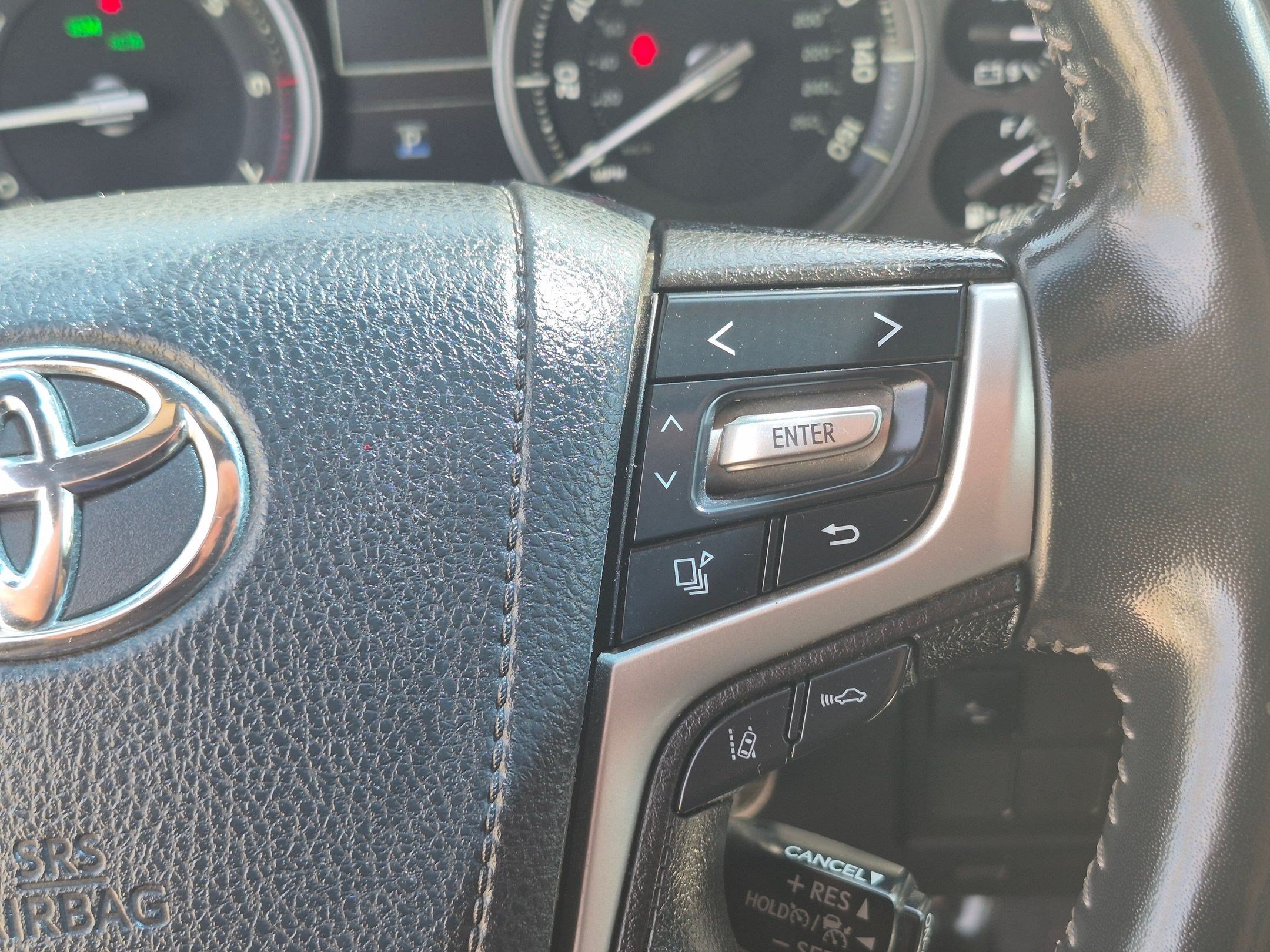 Used 2017 Midnight Black Metallic Toyota Base image 17