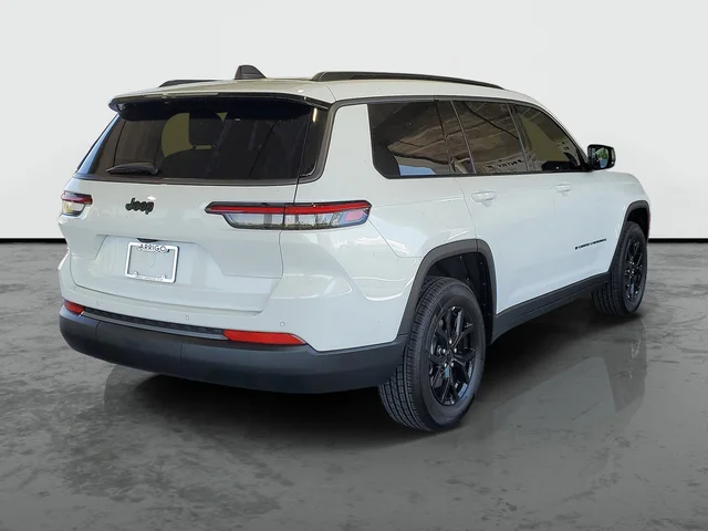 2026 Jeep Grand Cherokee L Laredo Altitude