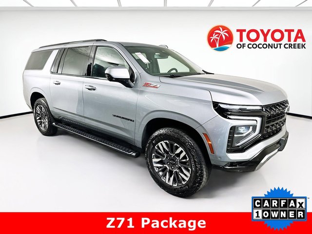 2025 Chevrolet Suburban media 1