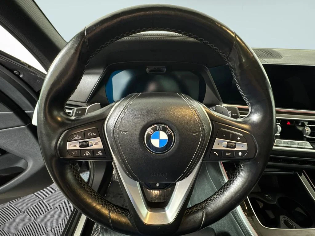 Used 2019 Gray BMW xDrive40i image 28