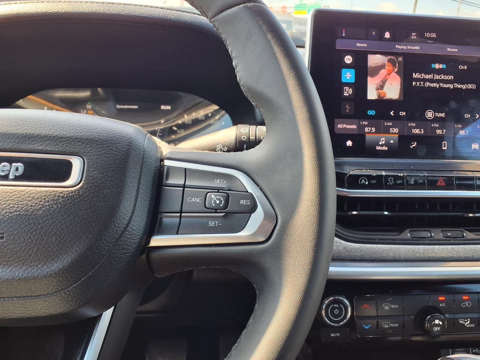 2024 Jeep Compass Latitude Silver at Robbins Nissan