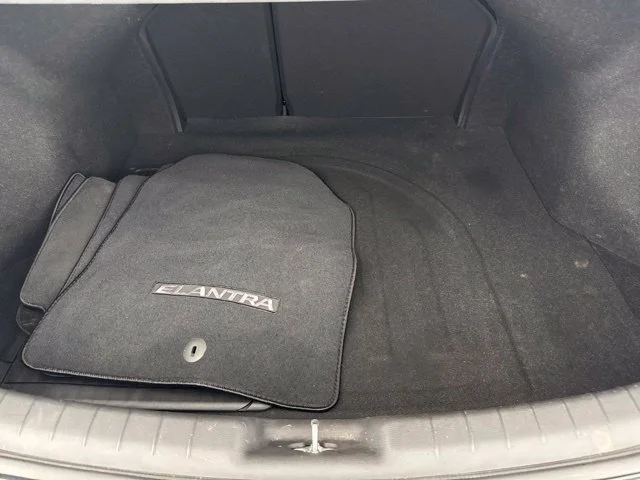 Used 2019 Black Hyundai SEL image 25
