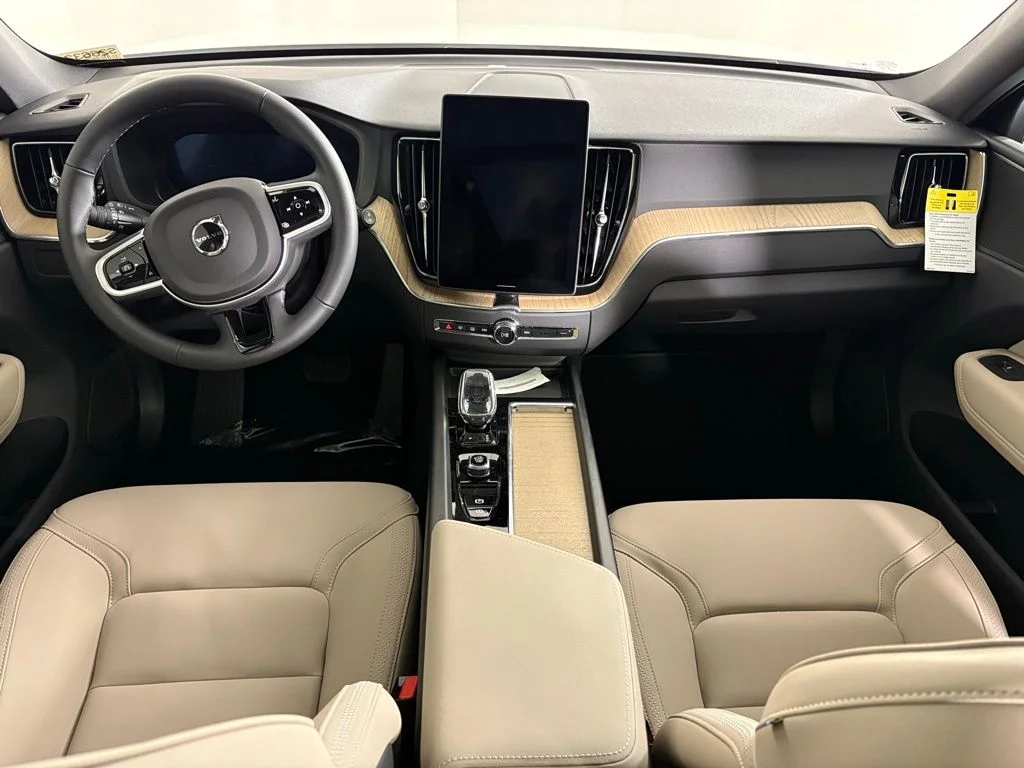 New 2026 White Volvo B5 Core image 14