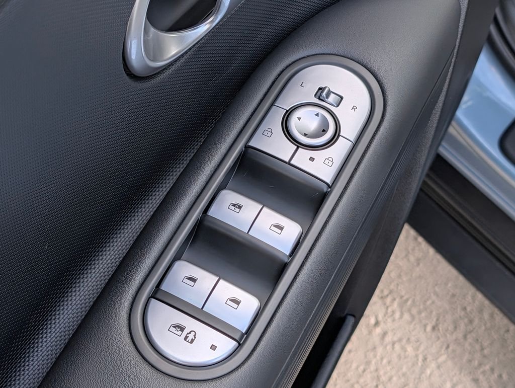 2024 Hyundai IONIQ 5 SE - Photo 18