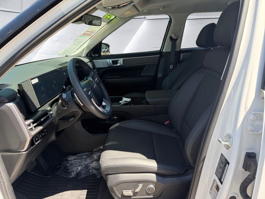 Used 2025 White Hyundai XRT image 7