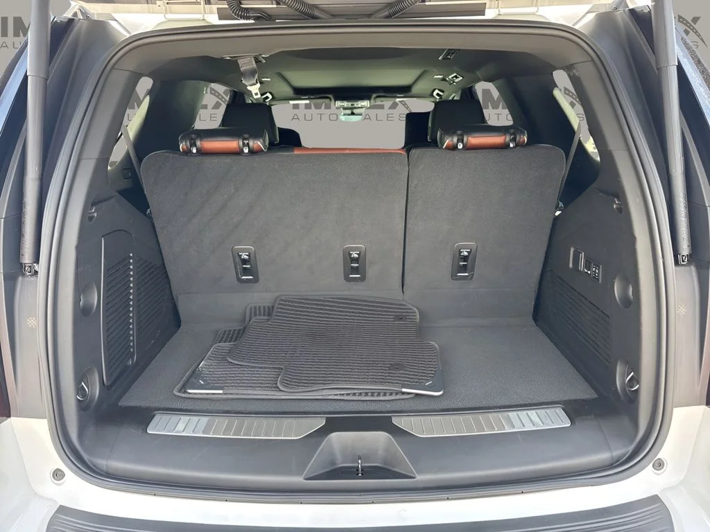 Used 2024 White GMC Denali Ultimate image 33