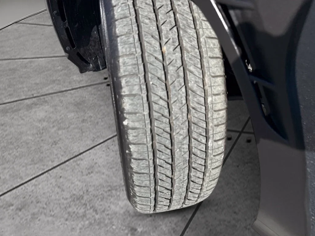Used 2025 Gray Subaru Premium image 33