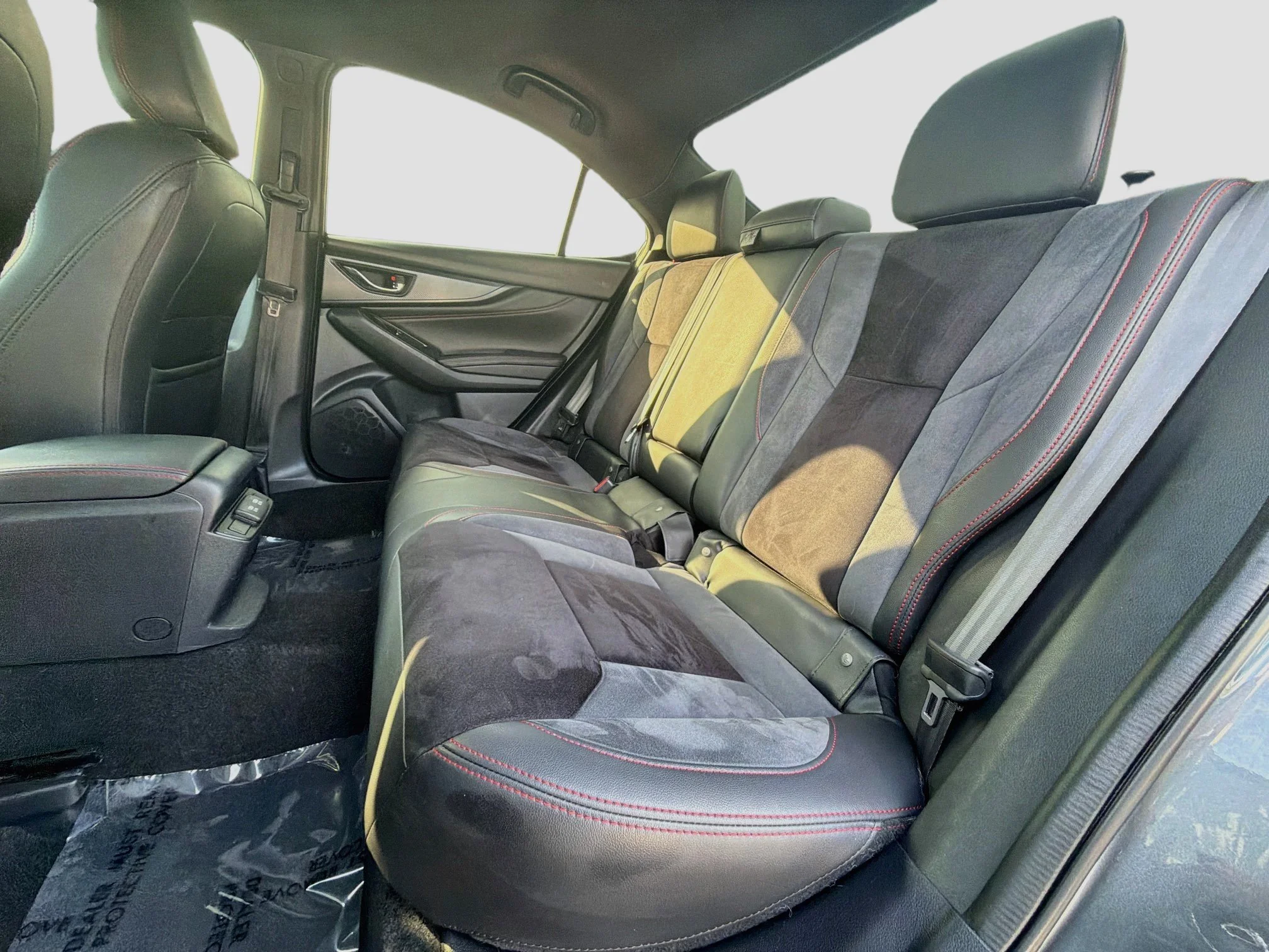 Used 2022 Magnetite Gray Metallic Subaru Limited image 19