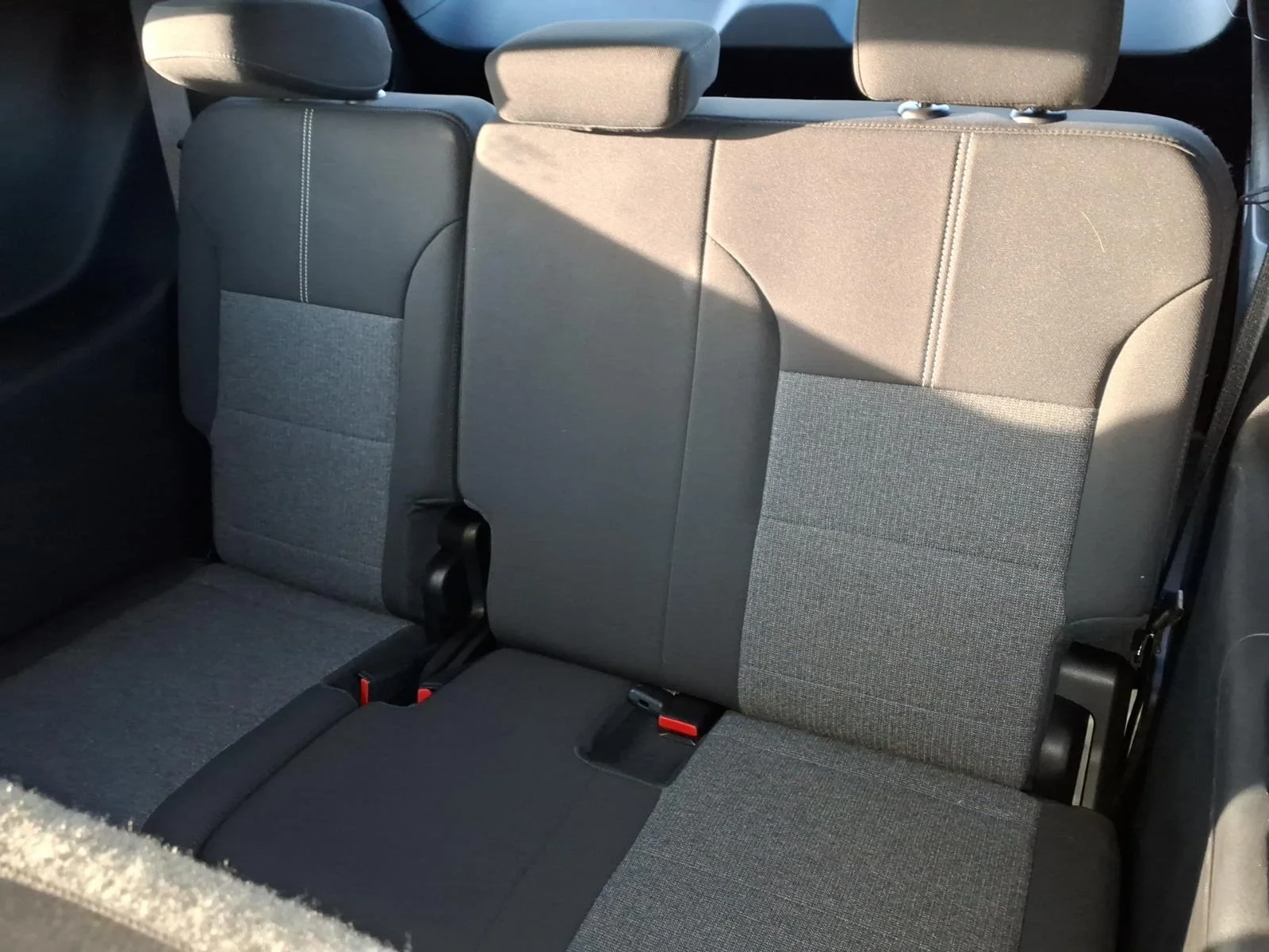Used 2025 White GMC Elevation image 6
