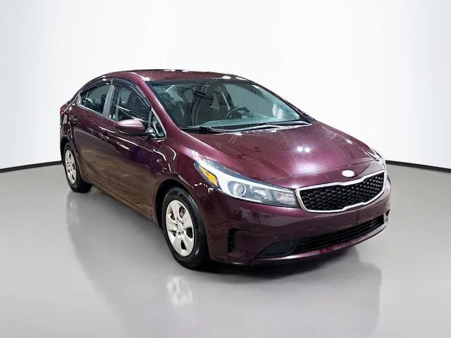 Used 2018  Kia LX image 3