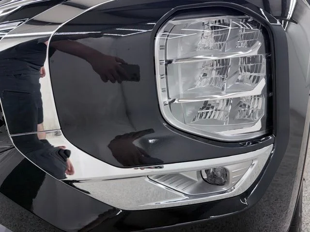 New 2026 Black Mitsubishi SE image 8