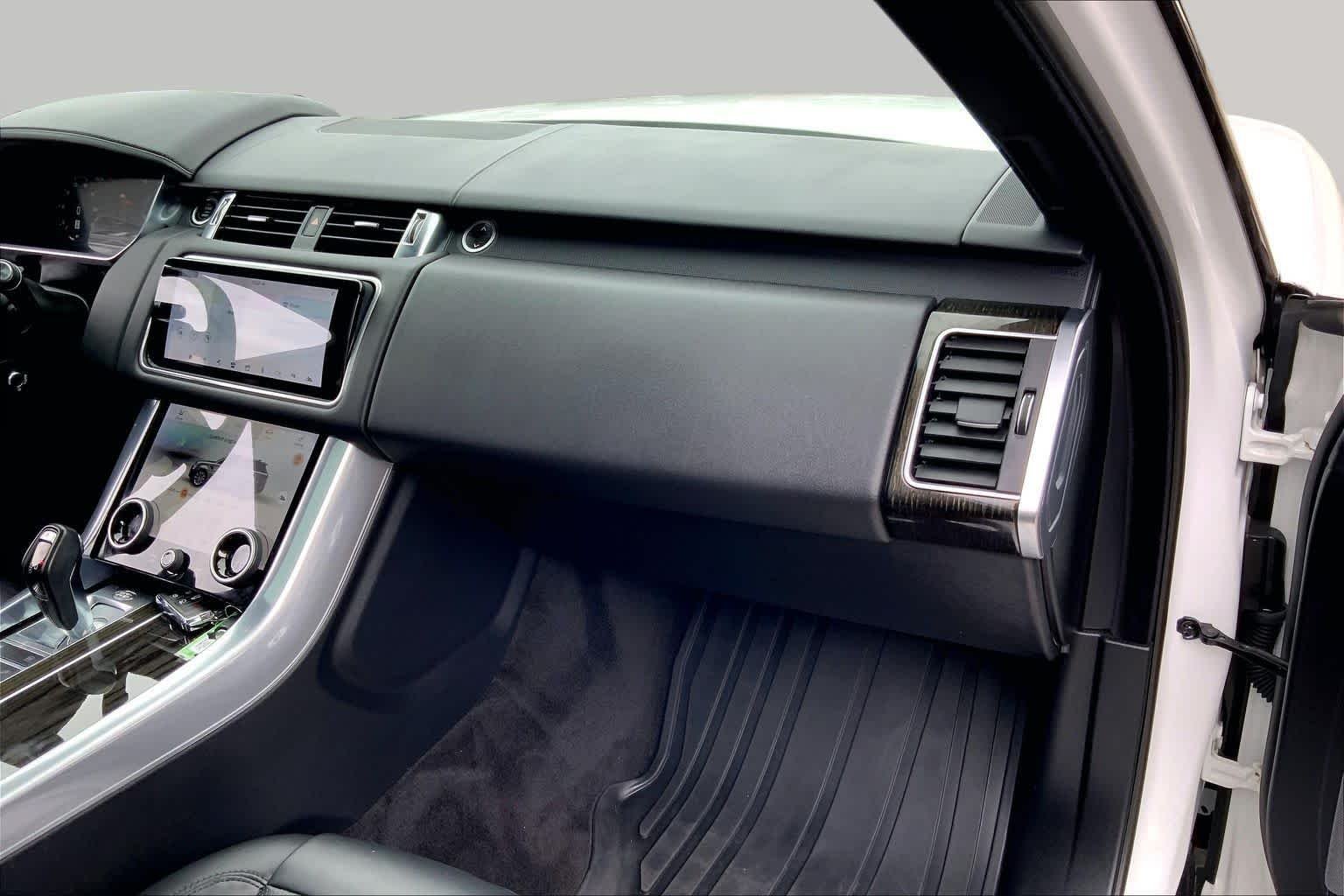 Used 2020 Fuji White Land Rover HSE image 17