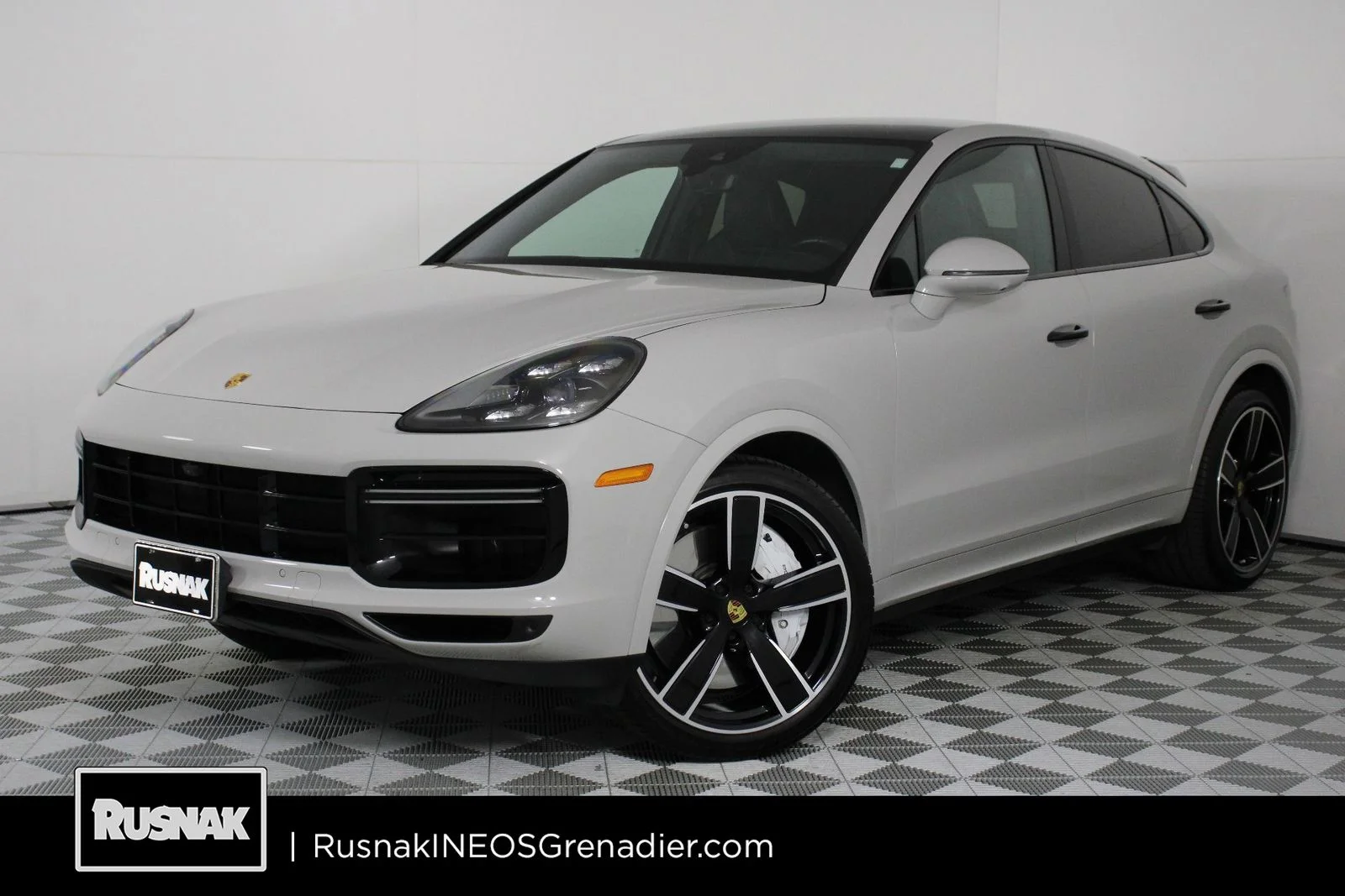 2022 Porsche Cayenne Turbo's photo