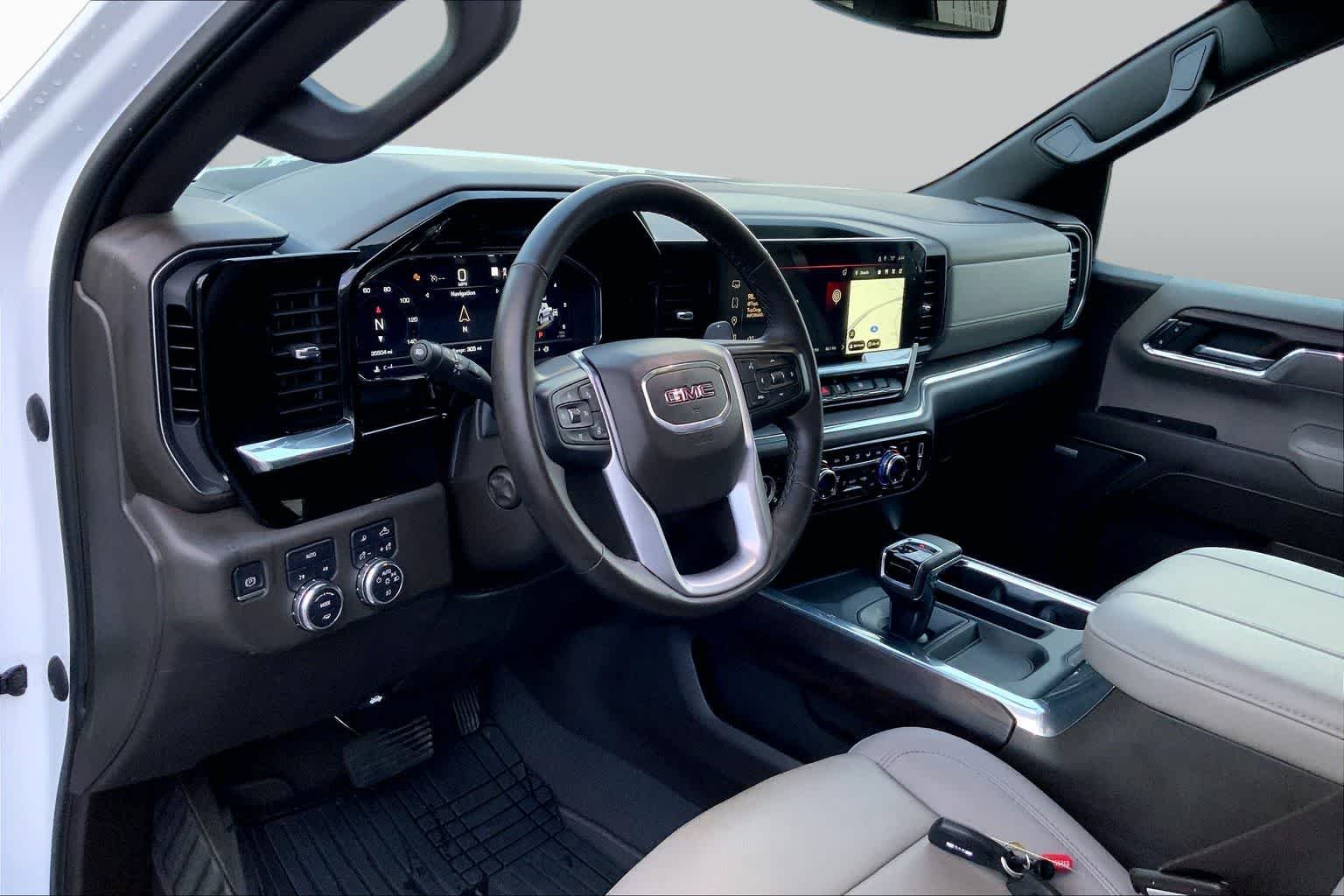 Used 2023 Summit White GMC SLT image 17