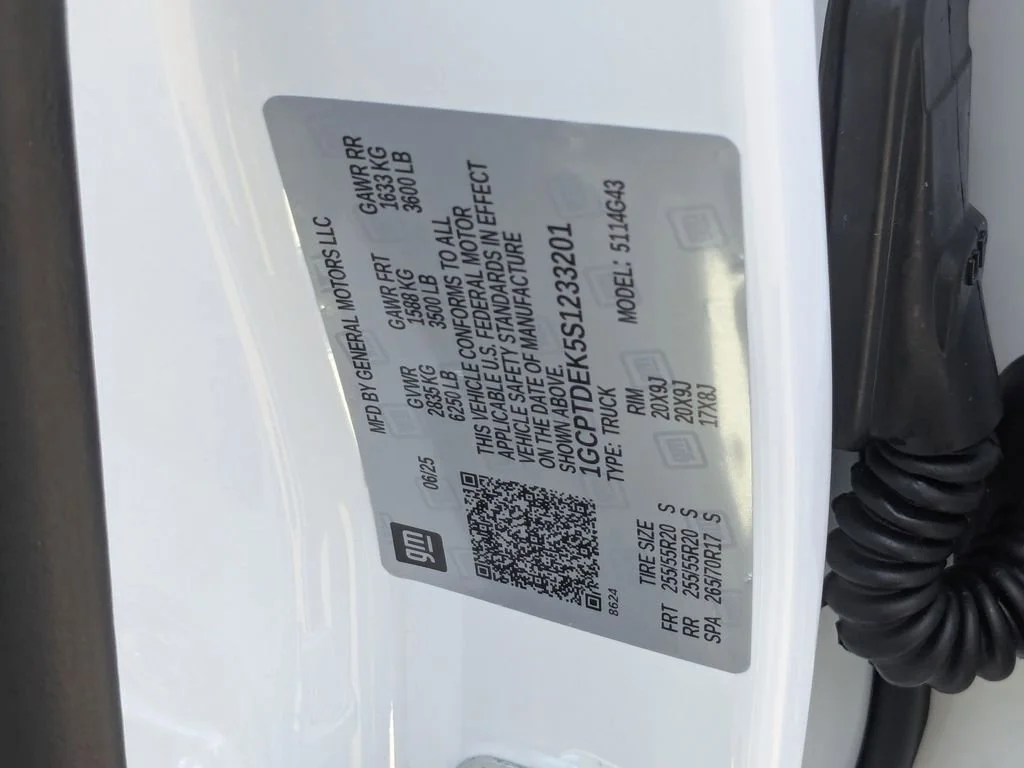 2025 Chevrolet Colorado Z71 - Photo 33