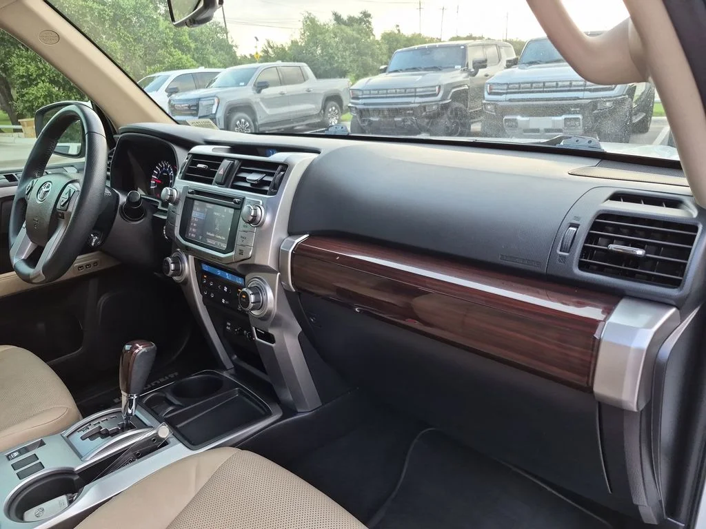 Used 2016 White Toyota Limited image 38
