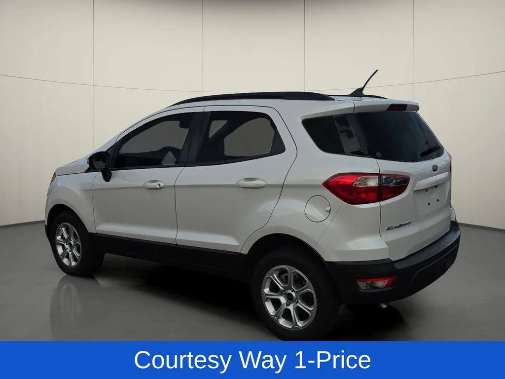 Used 2020 White Ford SE image 6