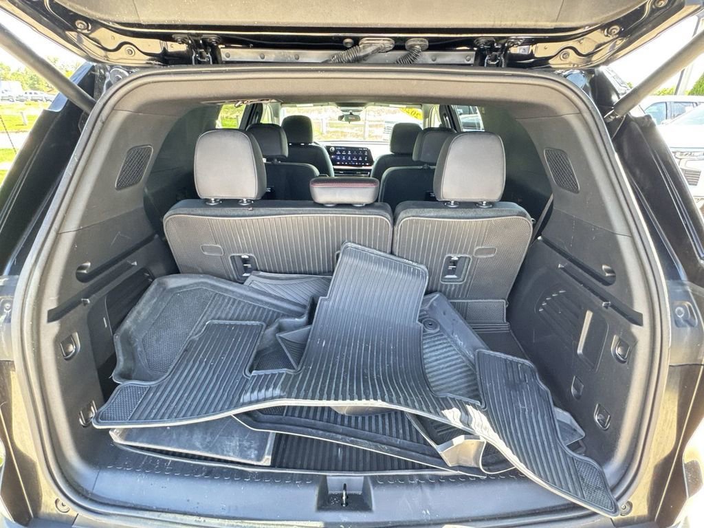 Used 2026 Mosaic Black Metallic Chevrolet Z71 image 28