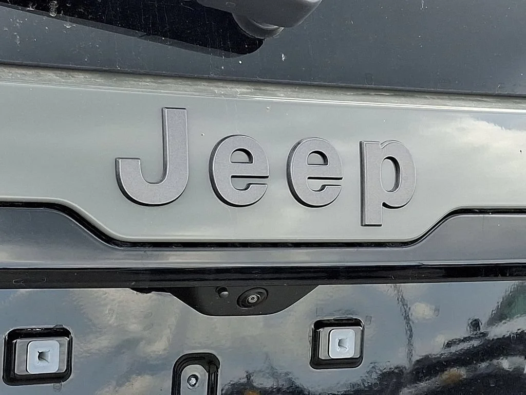 New 2026 Sting-Gray Clearcoat Jeep Overland image 21