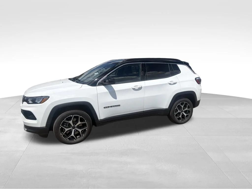 Used 2025 White Jeep Limited image 2
