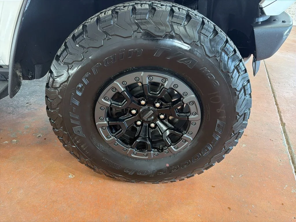 Used 2024 White Ford Raptor image 10