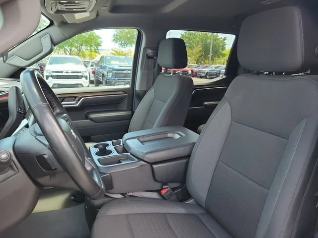 2025 Chevrolet Silverado 1500 LT - Photo 19