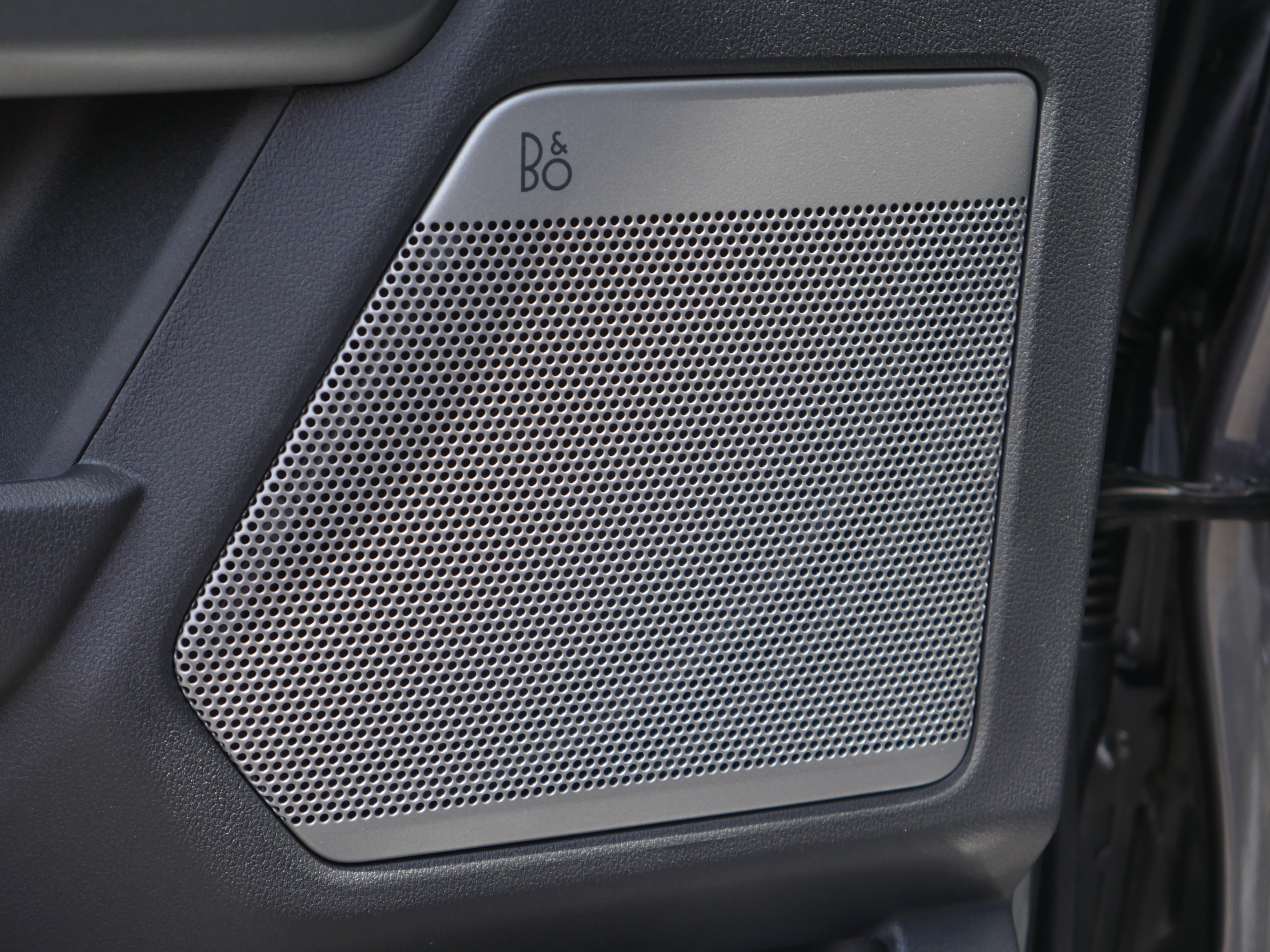 New 2026 Carbonized Gray Metallic Ford F-350® Lariat® image 40