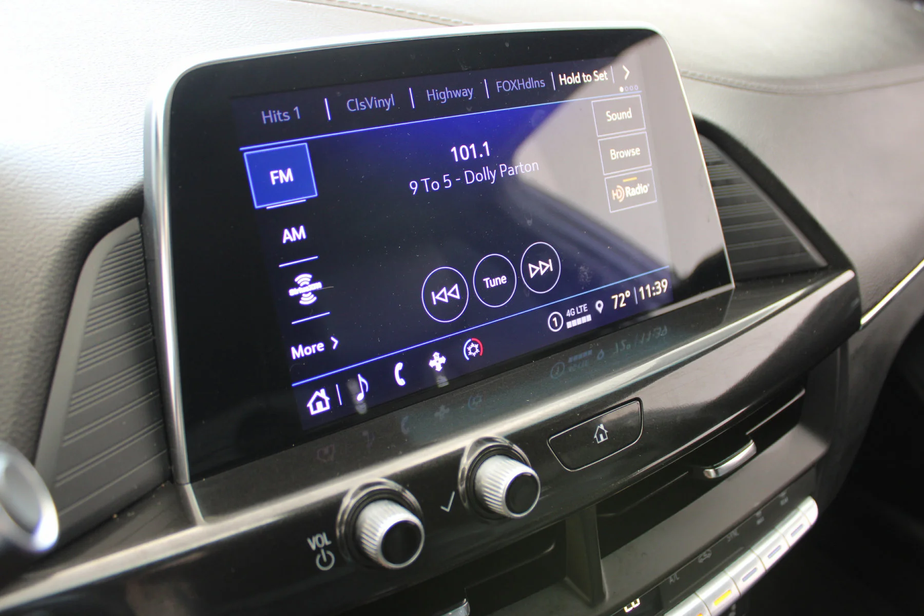 Used 2023 Summit White Cadillac 4dr Sdn Premium Luxury image 13