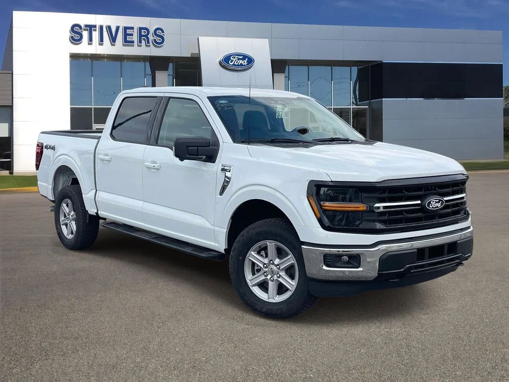 New 2026 White Ford XLT image 1
