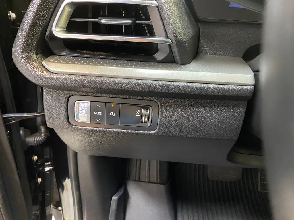 Used 2026 Black Chevrolet LT image 36
