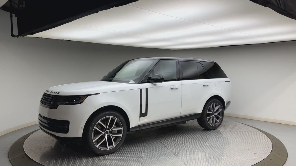 New 2026 Fuji White Land Rover SE image 6