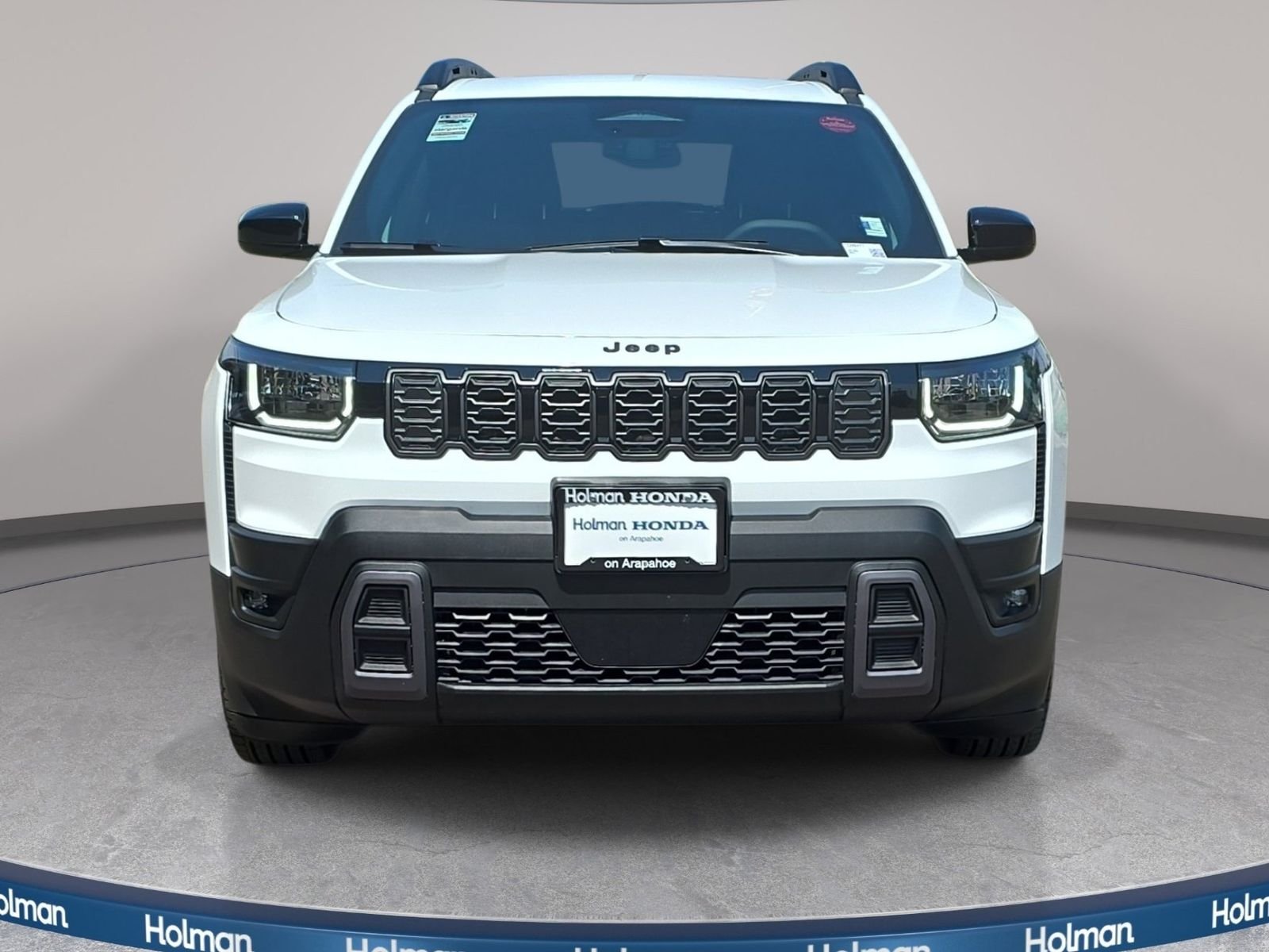 Used 2026 White Jeep Laredo image 3