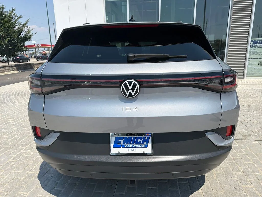 Certified Used 2025 Silver Volkswagen Pro image 6