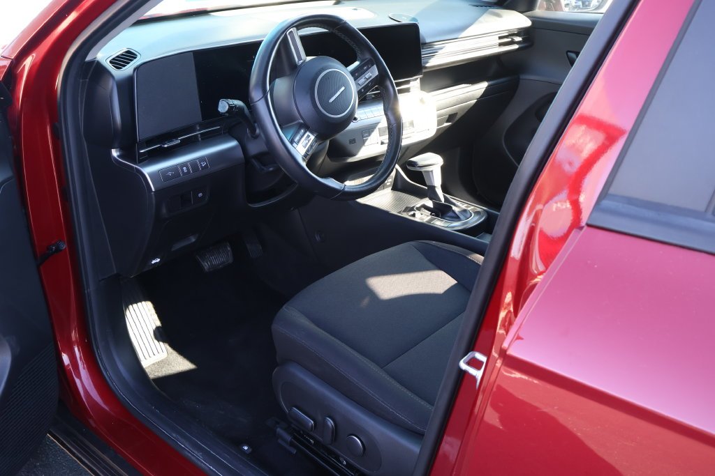 2025 Hyundai Kona SEL - Photo 8