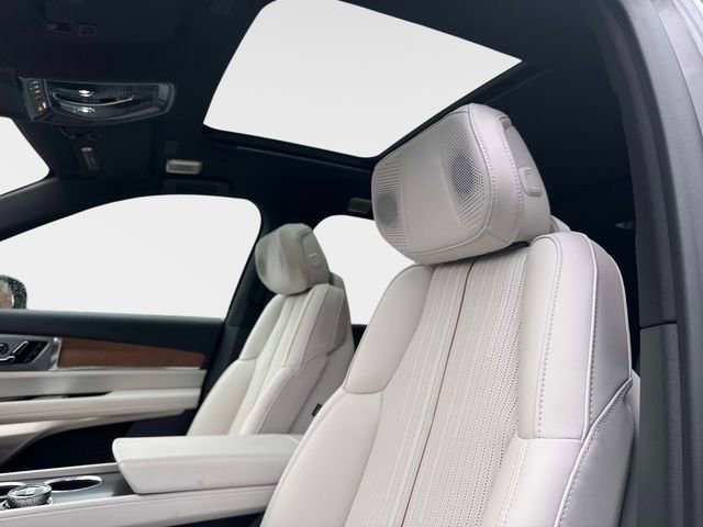2026 Cadillac VISTIQ Luxury - Photo 18