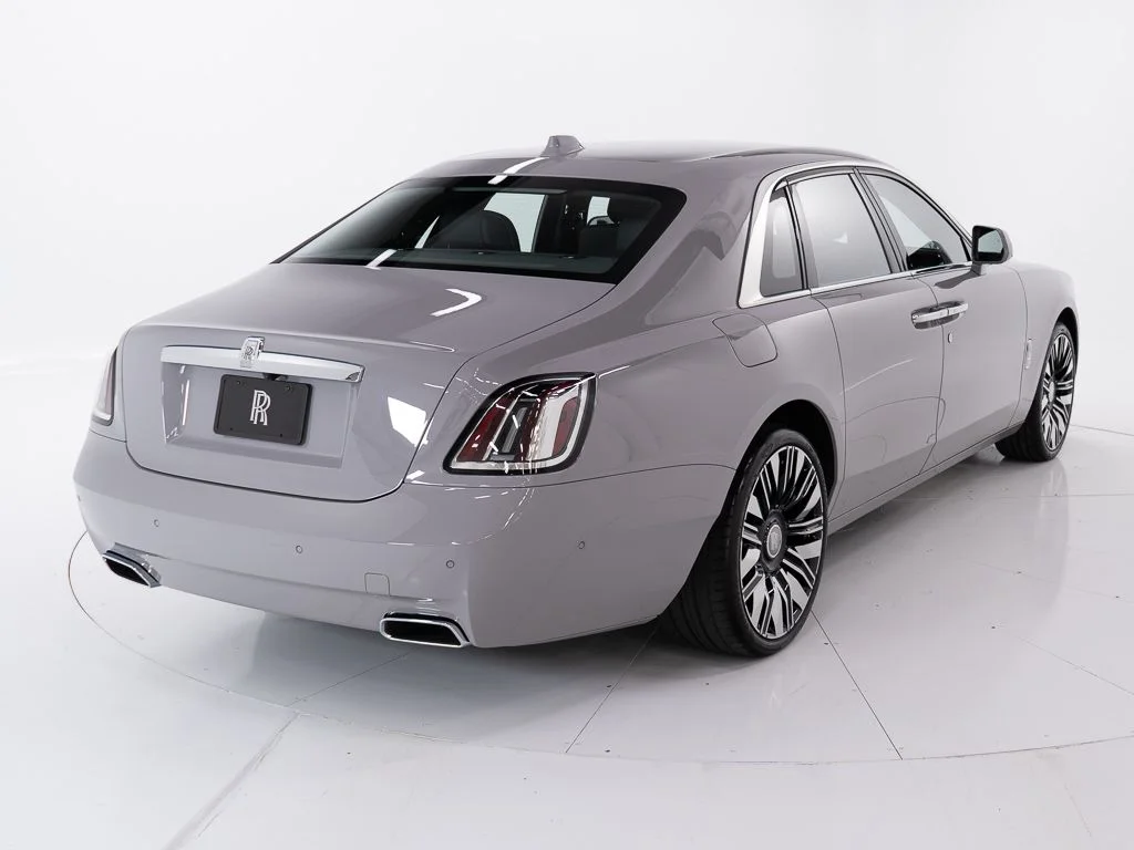 New 2026 Tempest Grey Rolls-Royce  image 5