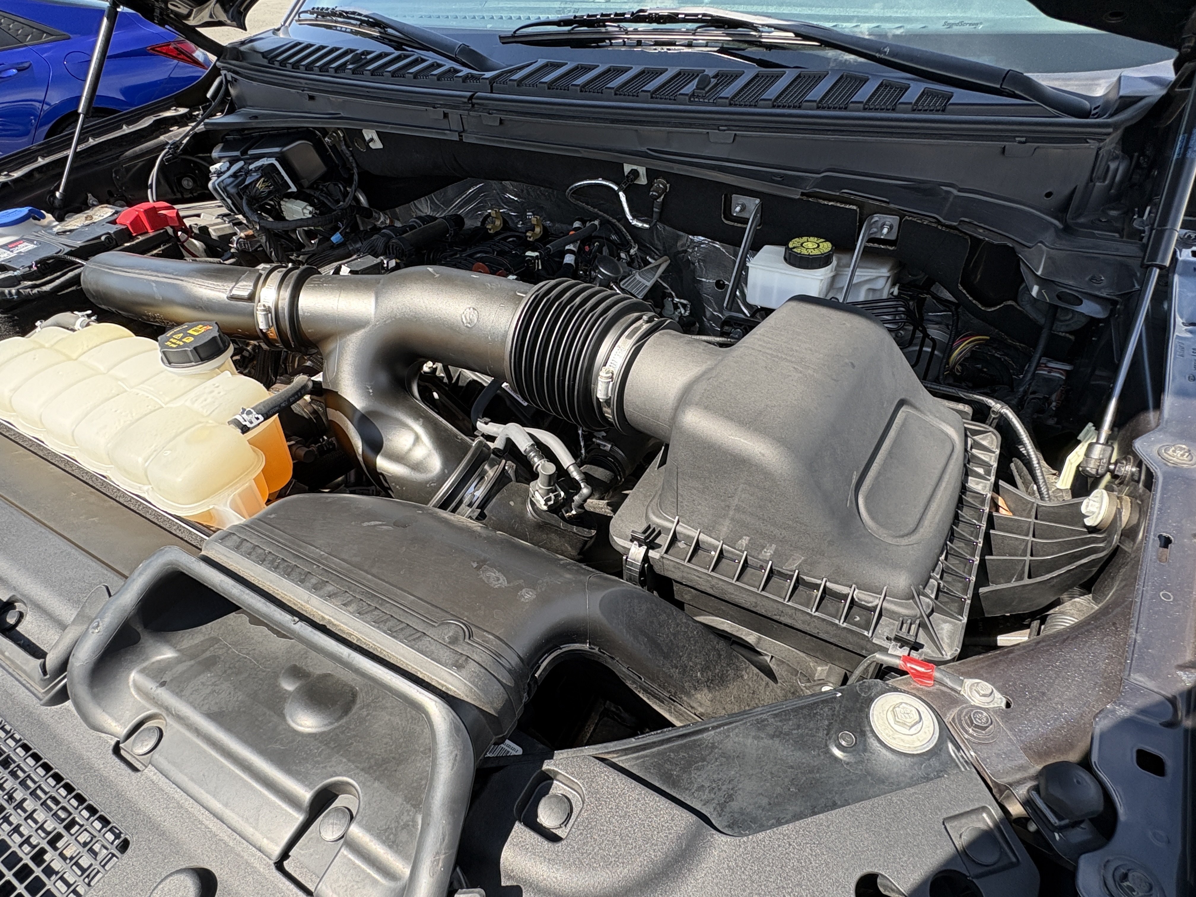 Used 2024 Gray Metallic Ford XLT image 27