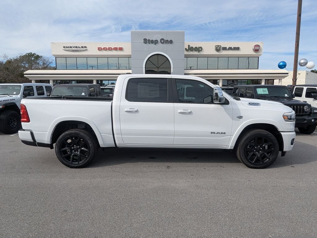 New 2026 Bright White Clear-Coat Exterior Paint Ram Laramie image 4