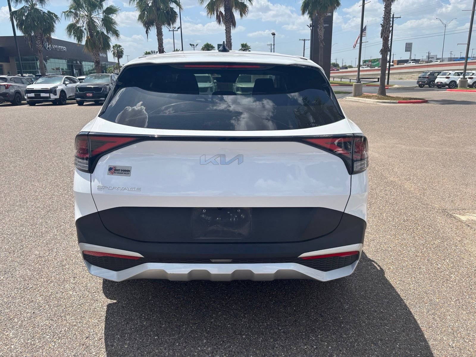 Used 2024 White Kia EX image 5