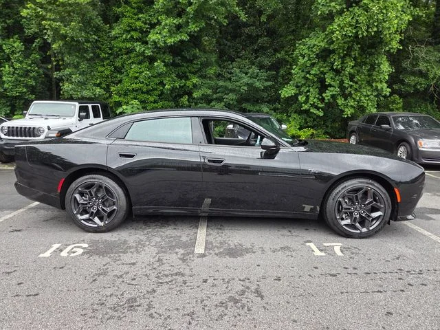 New 2026 Diamond Black Crystal Pearlcoat Dodge R/T image 10